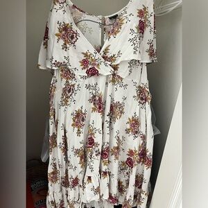 Torrid Floral flutter Sleeve Dress